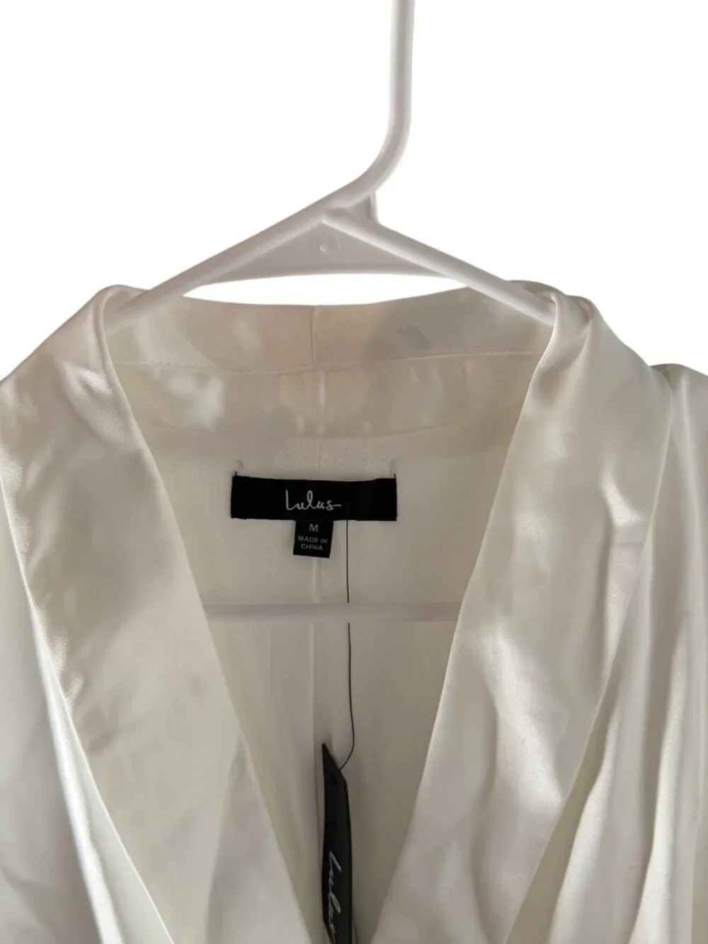 Lulus Regal Aura White Satin Long Sleeve Blazer Romper Women's Size Medium NWT! - Picture 6 of 7